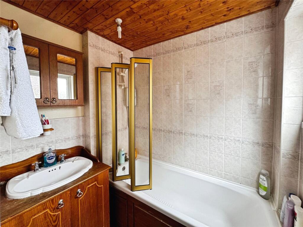 Bathroom W/C