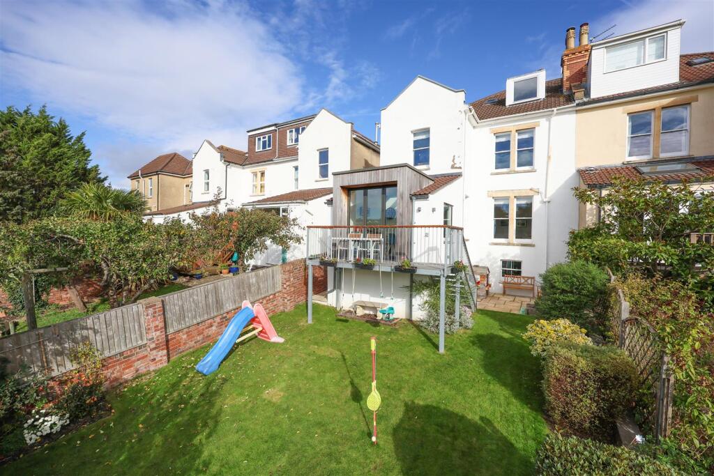 44 Logan Road 1.JPG
