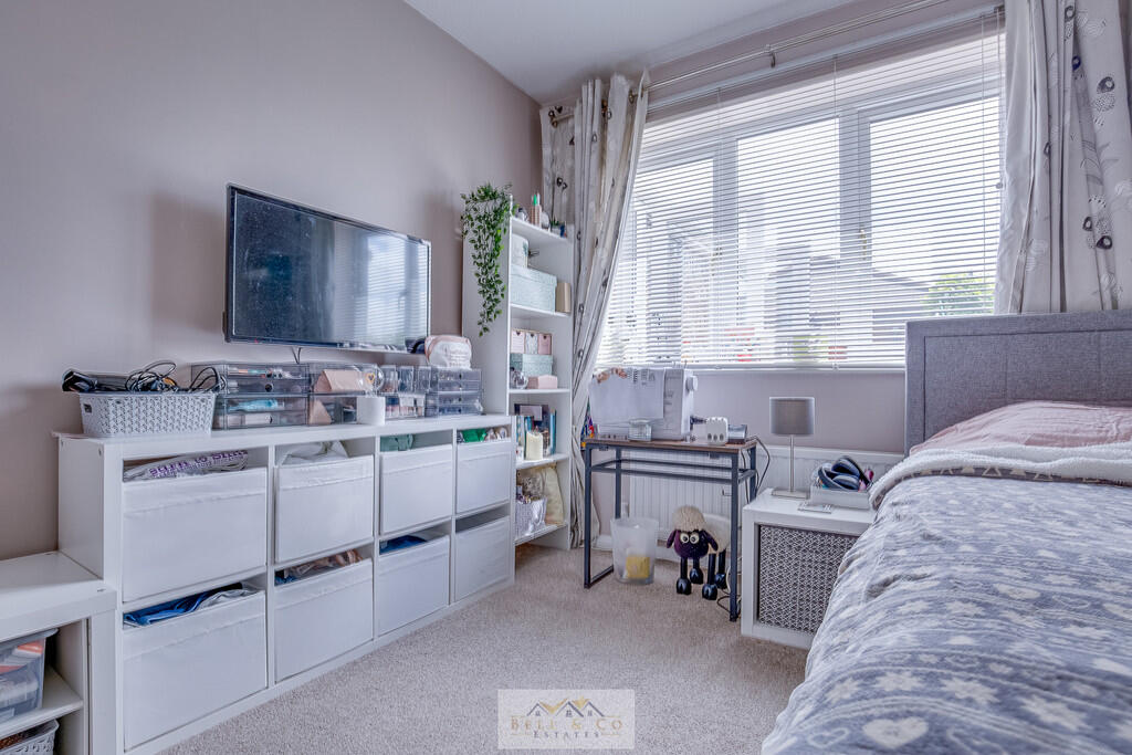 Bedroom 2.1