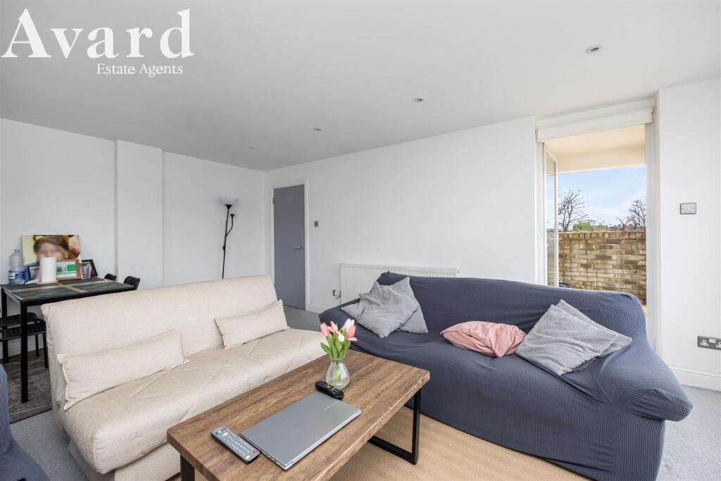 Varndean Drive_Monterey Court_Flat 9-011.jpg