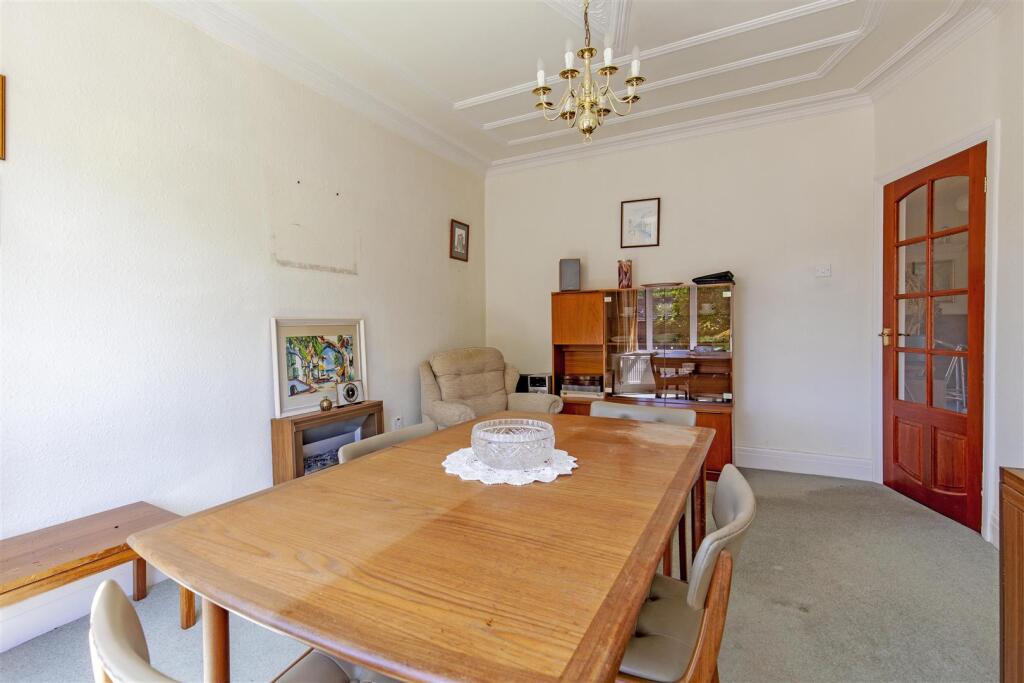 Dining Room-2.jpg