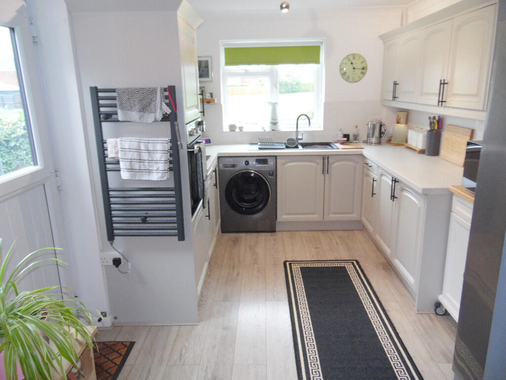 KITCHEN &amp; DINING