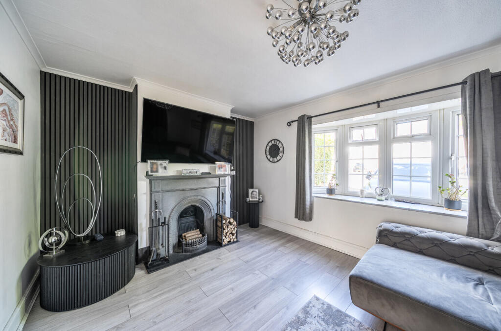 1349583-22-68bedd...