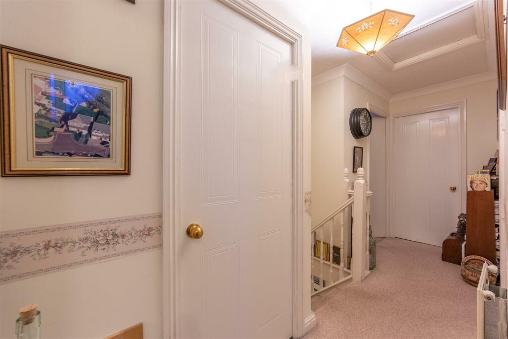 37 Birch Grove-11.jpg