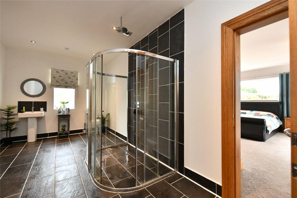 Shower Room (J &amp; J)