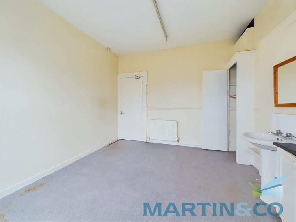 CAM01870G0-PR0155...