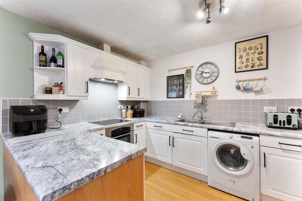 Open Plan Lounge &amp; Kitchen Diner