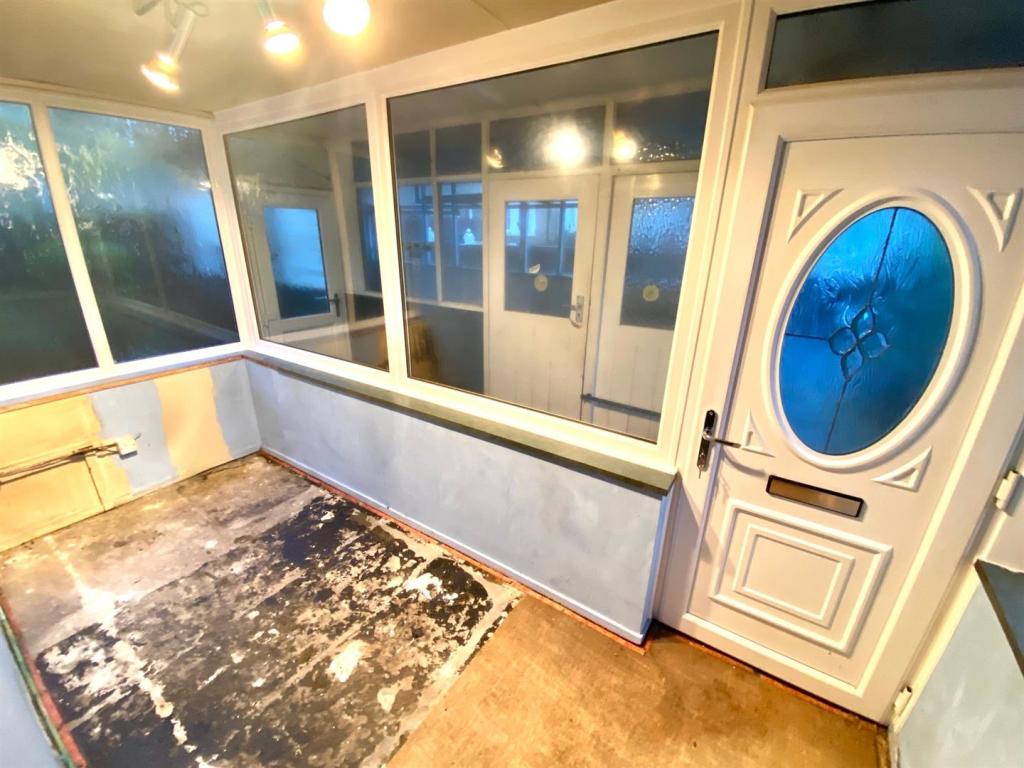 entrance or conserv or sun room.jpg