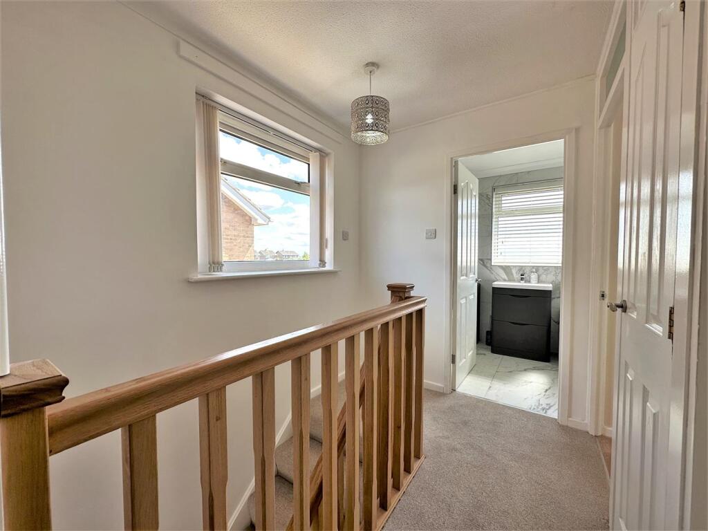 First Floor Landing 640