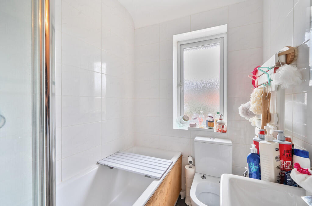 1330502-10-6889c8...