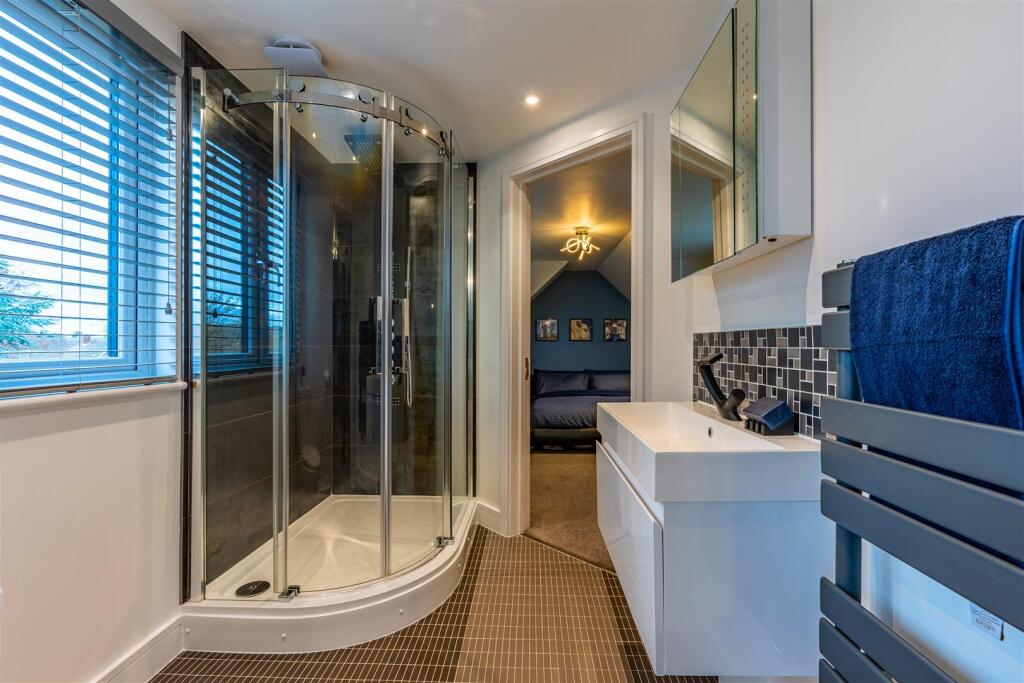 34 Beech Ave (29).jpg