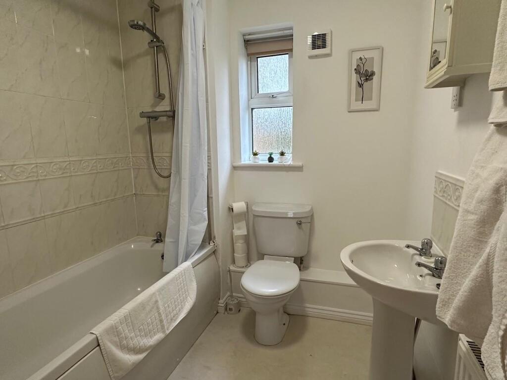 Bedroom 2.jpg