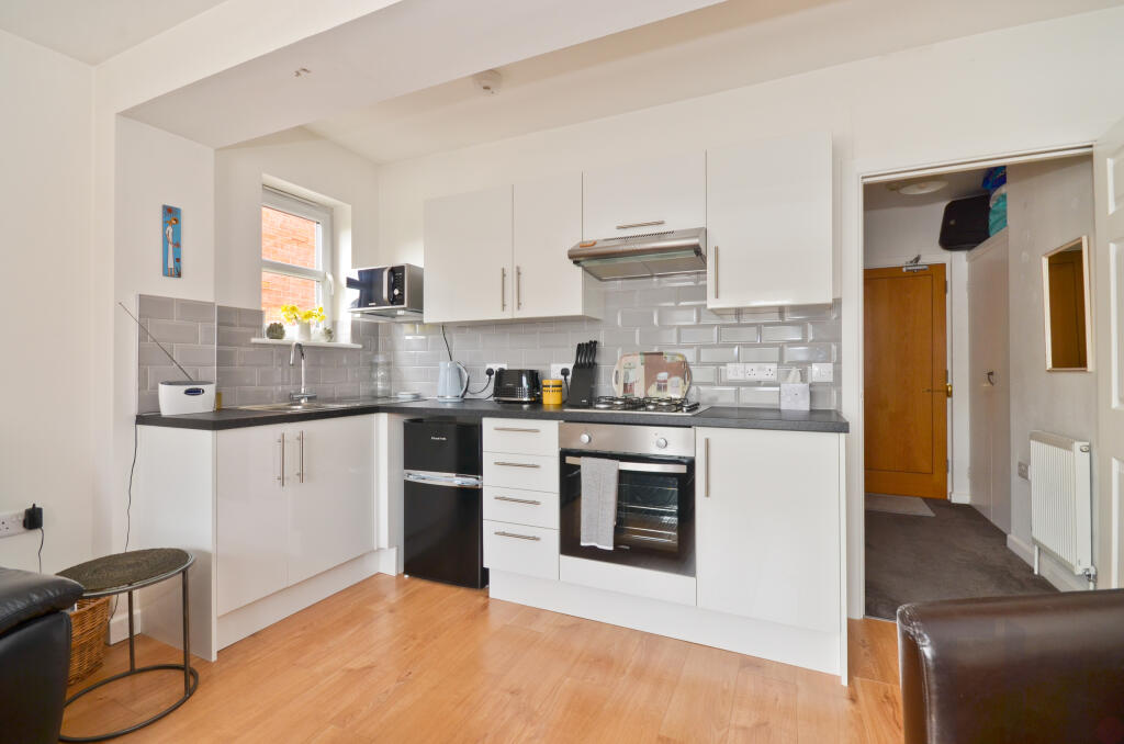 Kitchen (2)