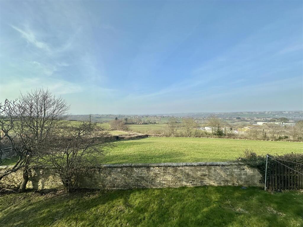 Bramleys Estate Agents - Bullace Trees Lane -  (5)