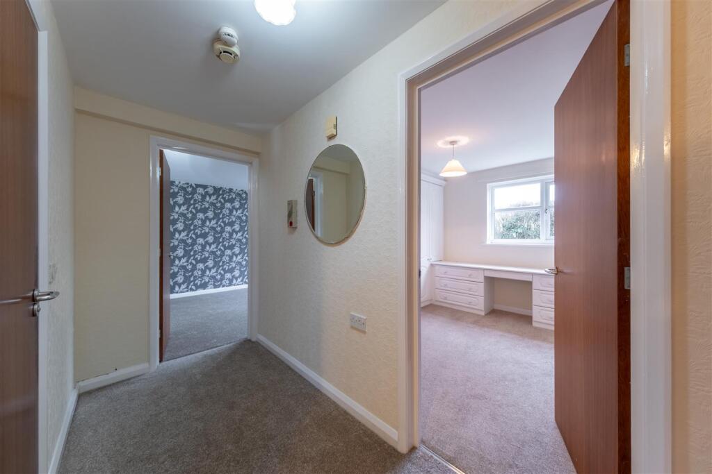 28 Rathbone Park-013.jpg