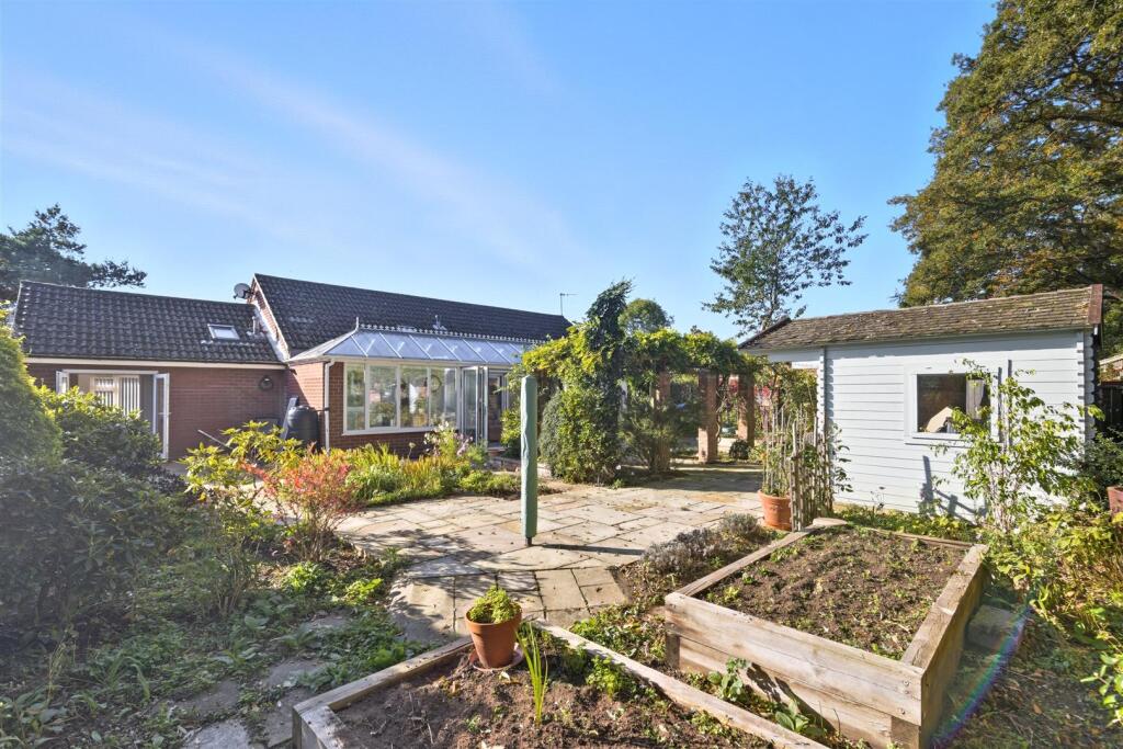16 Kingfisher Crescent 23.jpg