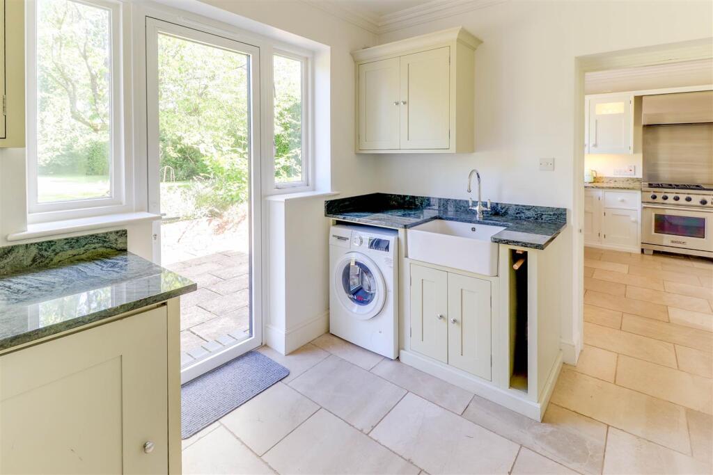 Kitchen 1.13.jpg