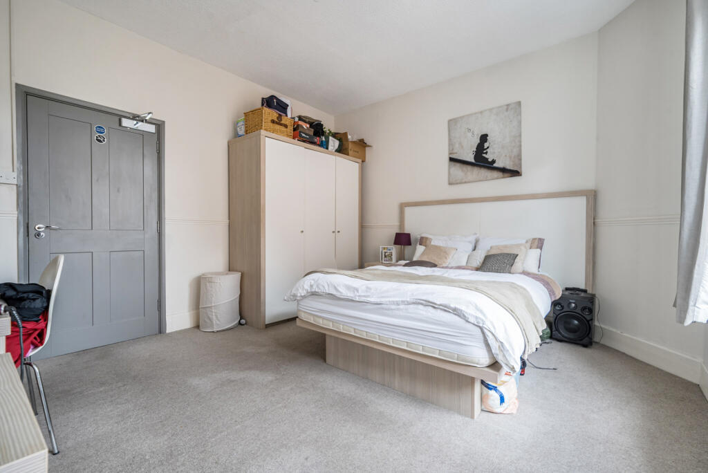 1341973-6-68b1aa8...