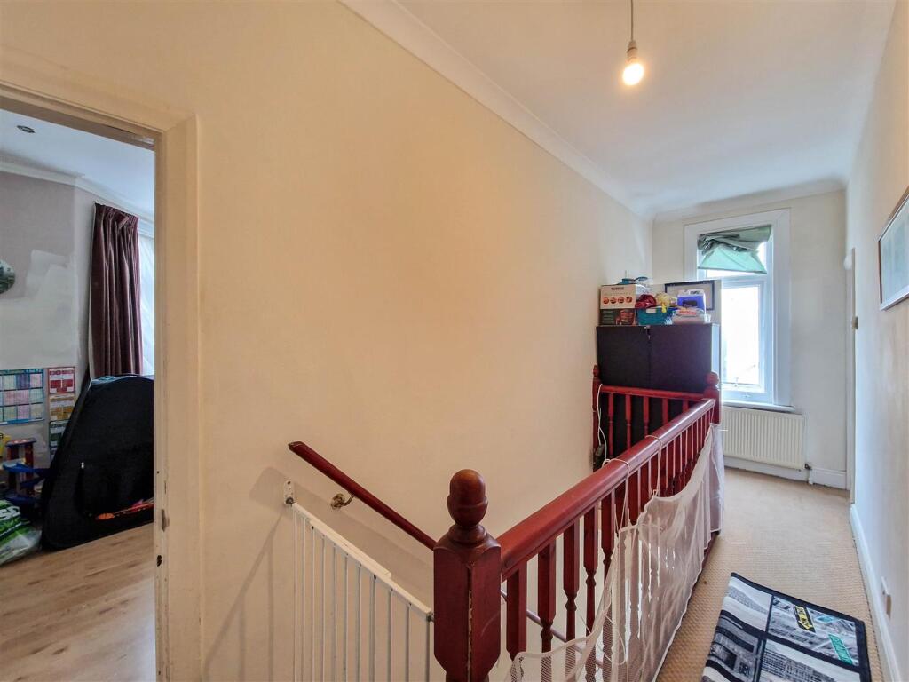 Spacious landing (Loft access)