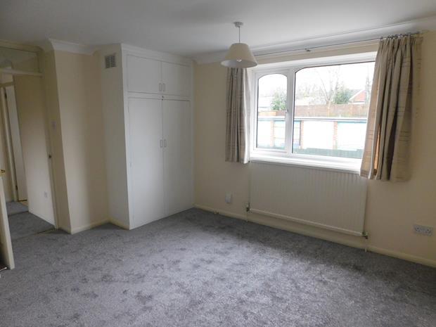 14SmithfieldPlaceBed2