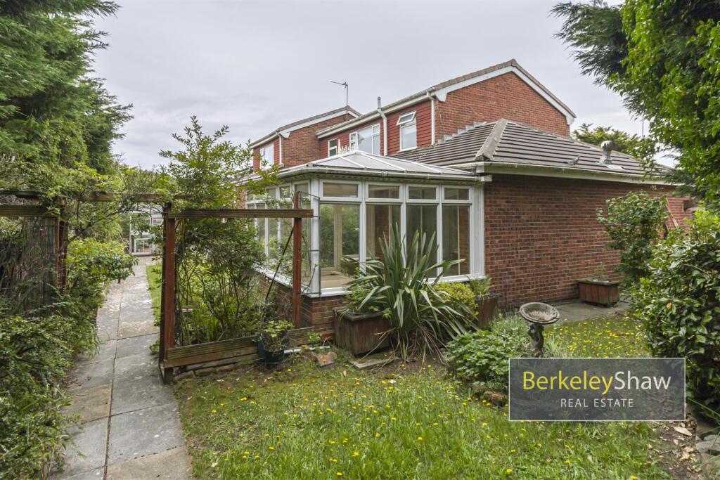 Ingle Green, Blundellsands L23