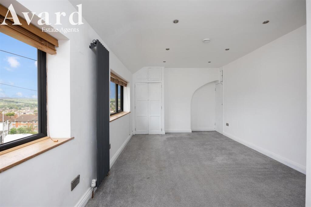 Warnham Rise_9-008.jpg