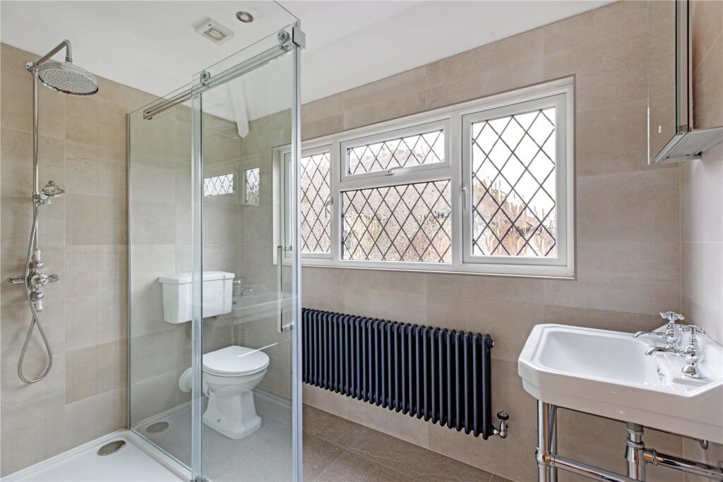 En-Suite Shower