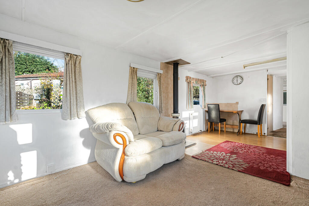 Living room (2)