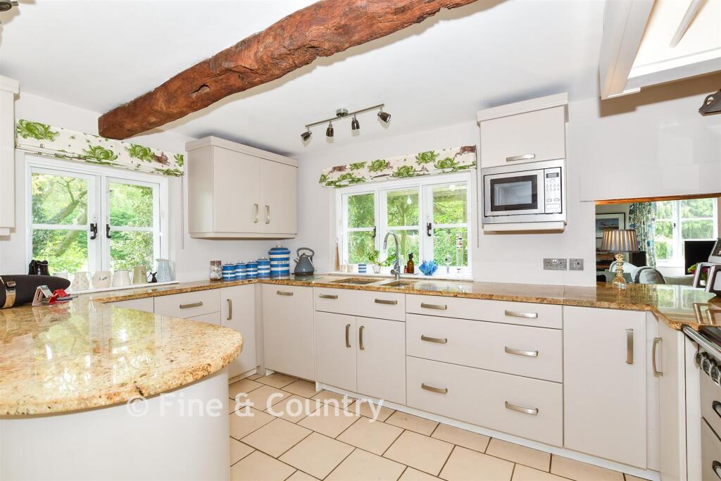 Kitchen/Breakfast Room