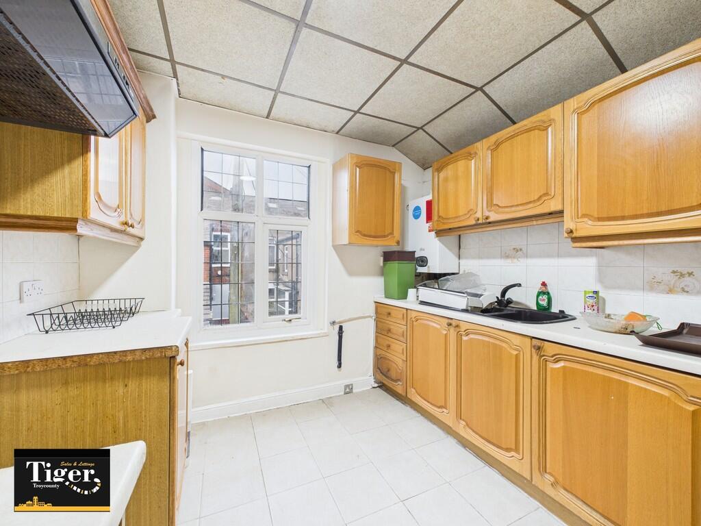 CAM03440G0-PR0493...