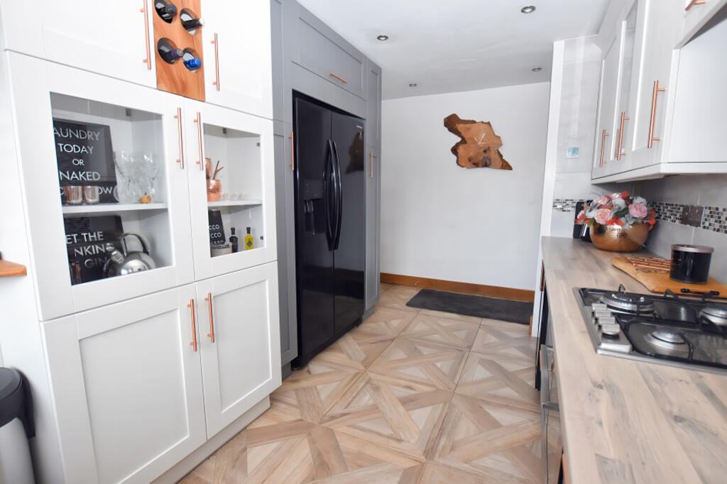 Kitchen 5