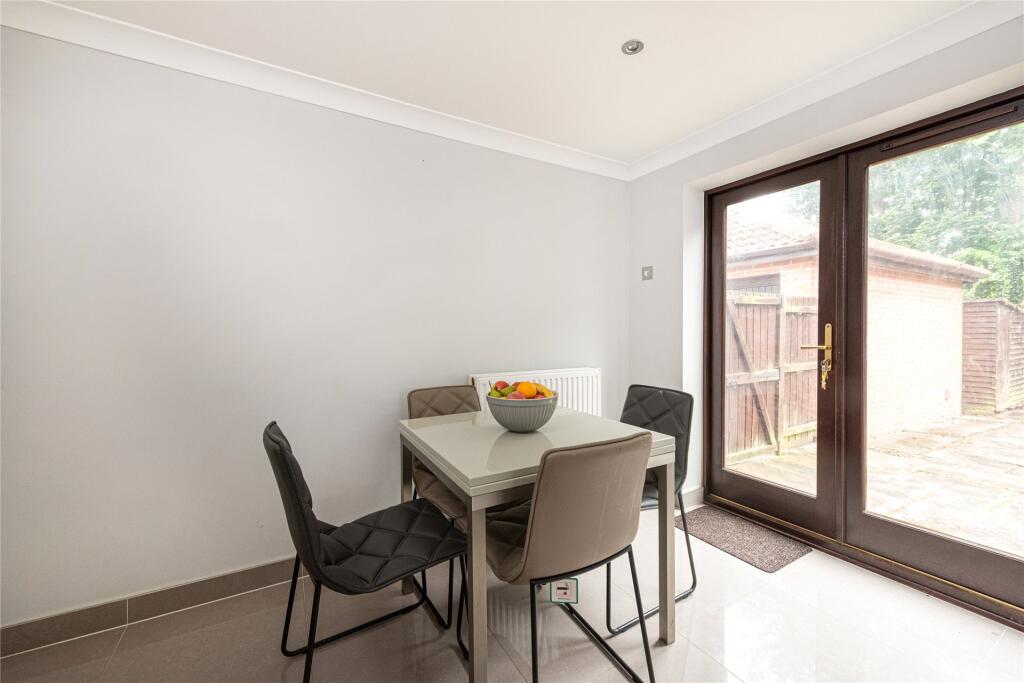Kitchen/Dining Rm