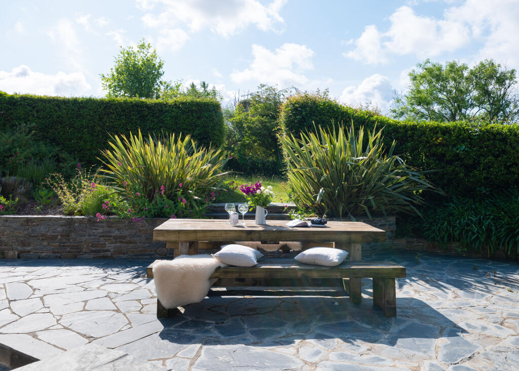 6846b4db93e49_Marine Cottage-19