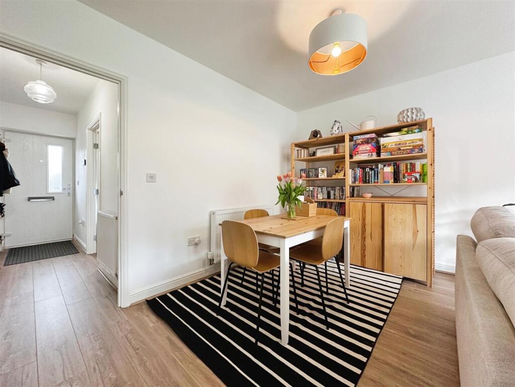 32f6dd53-image_picker_64D8BE14-2FFC-4A0B-B05B-4B40