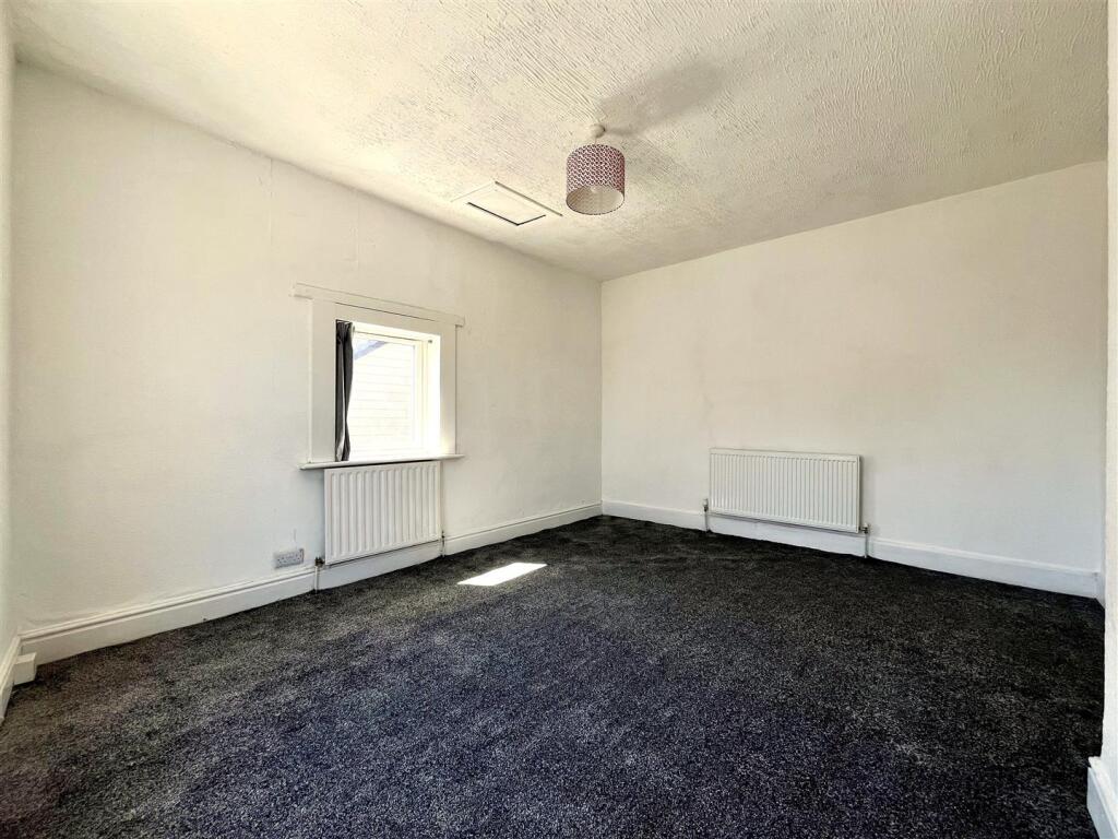 Bedroom 1 Aspect 2