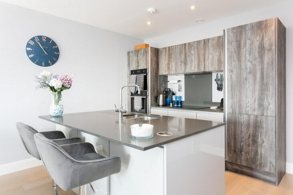 Kitchen/dining/living