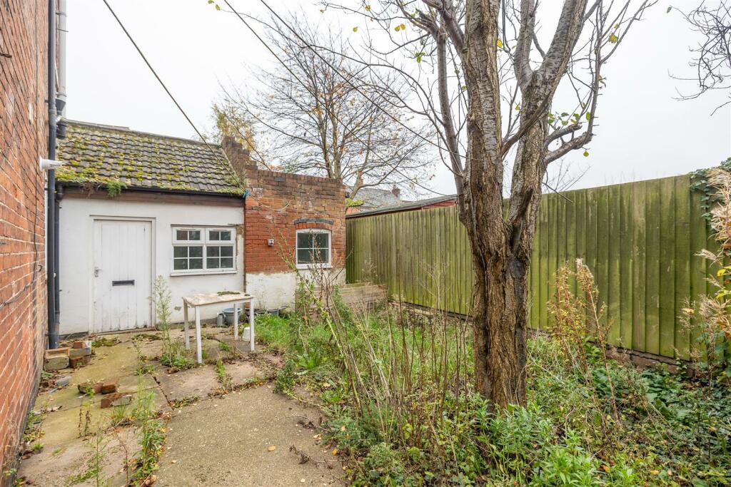 31a &amp; 32 Church Hill Street, Winshill
