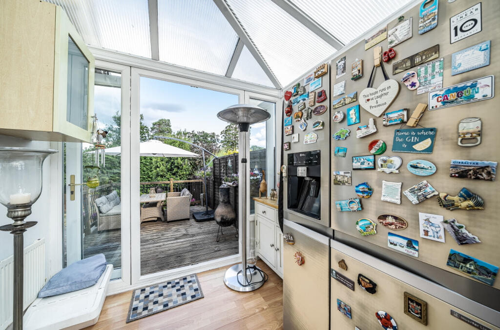 1321677-4-686e9da...