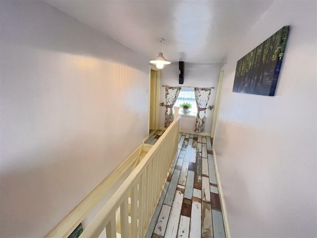 FIRST FLOOR - LANDING