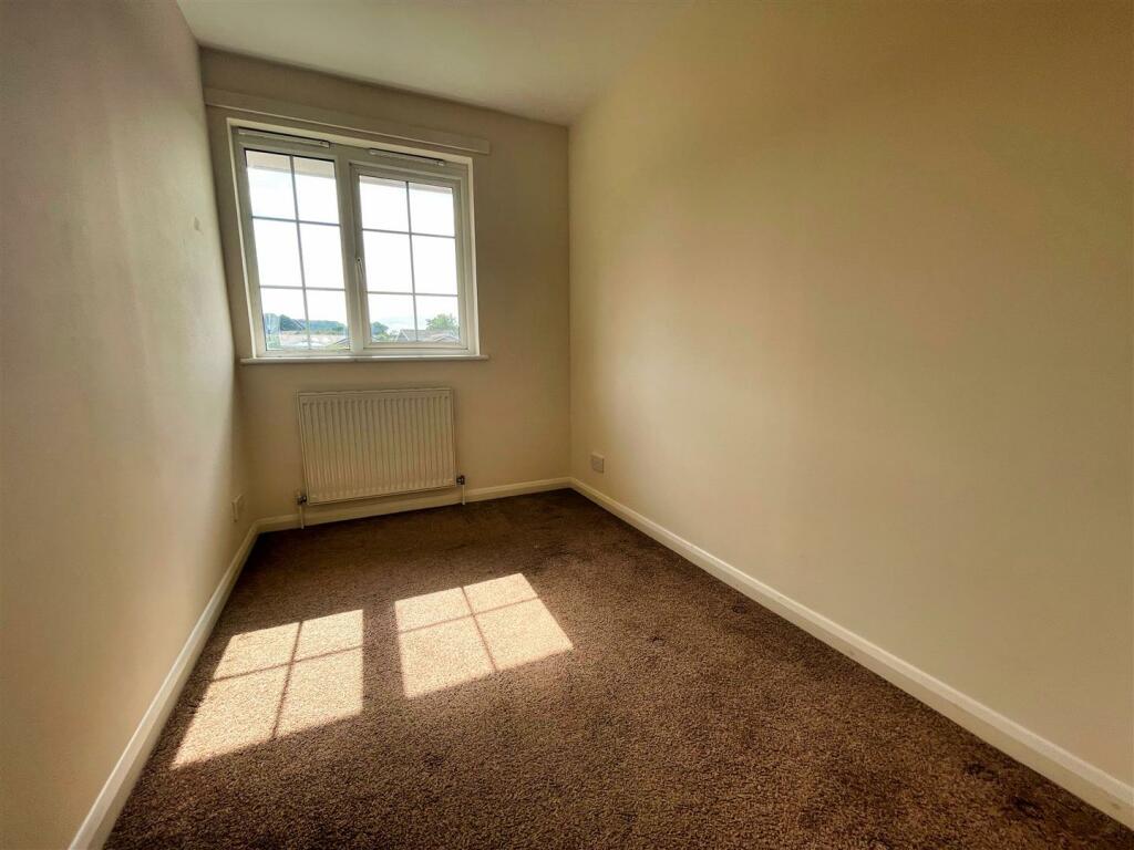 Bedroom 4.jpg