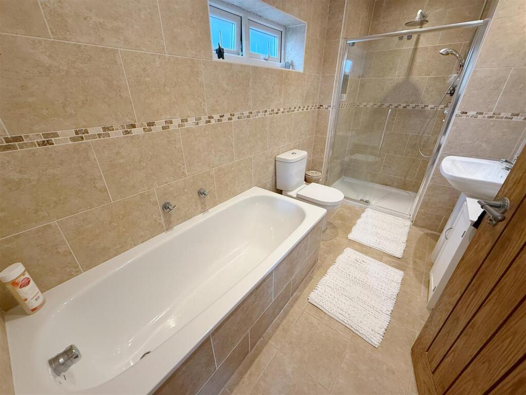 En Suite One