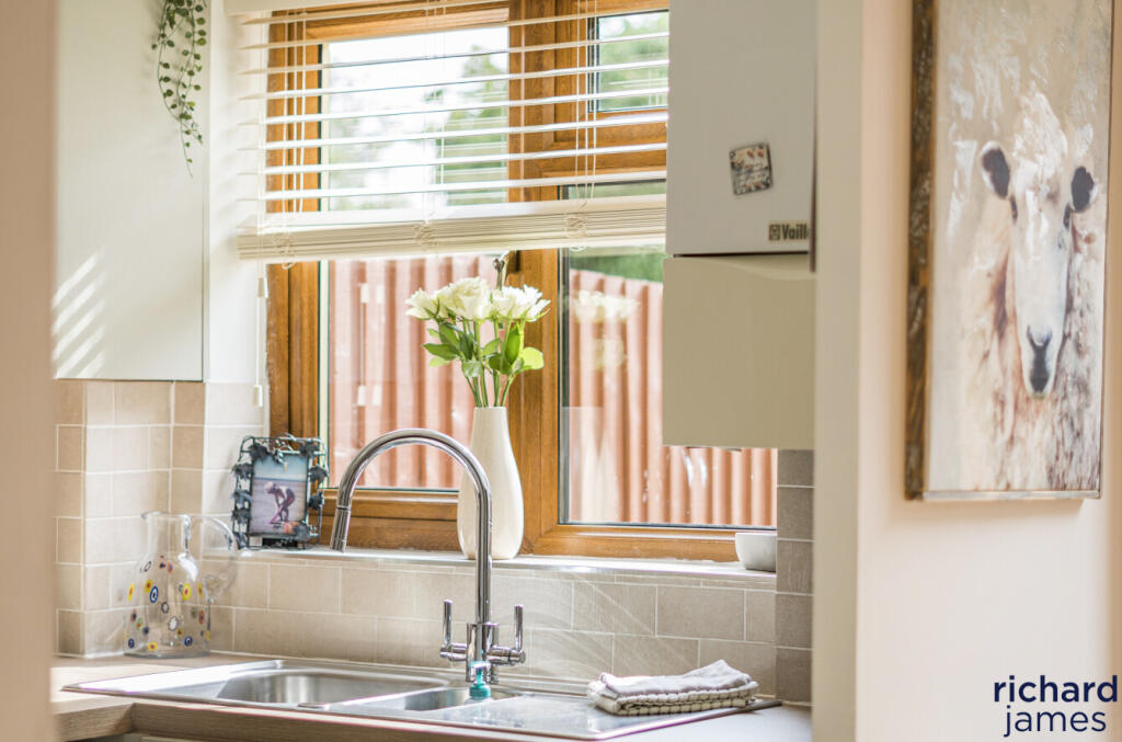 f720ed196a4a4198824401e471e864c0