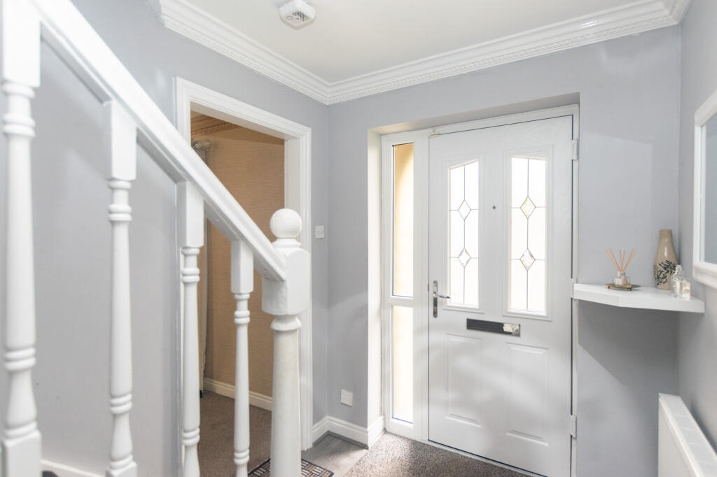 hall132parkwoodavenueleedsls81jw