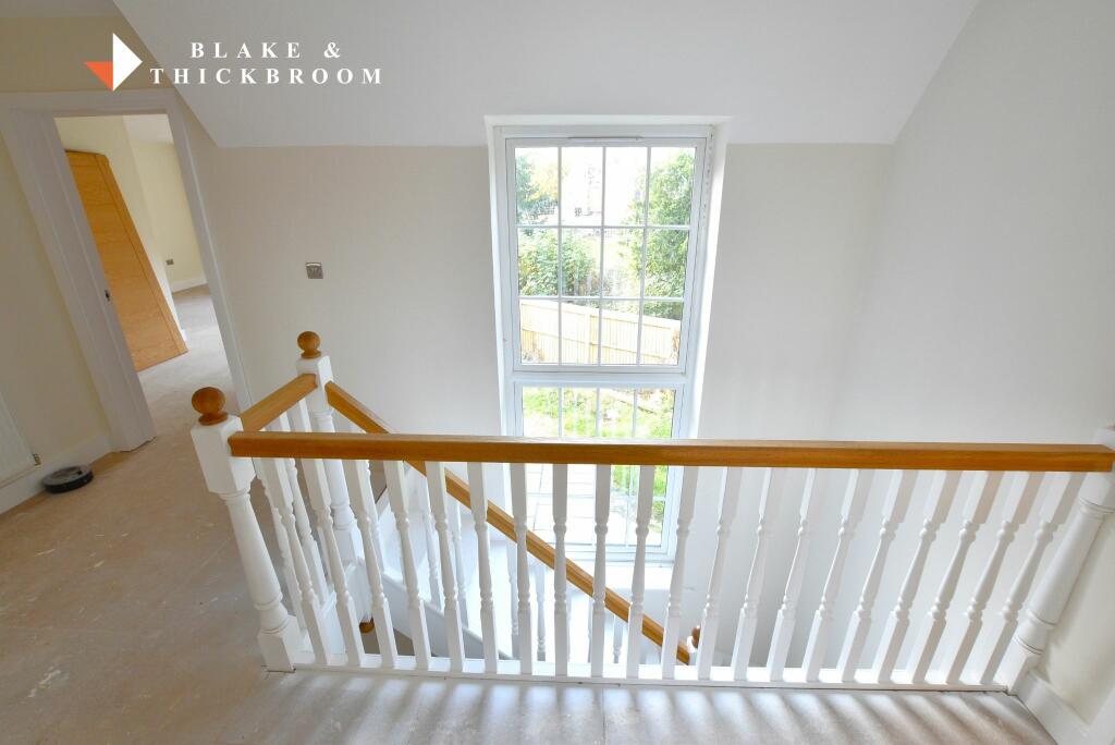 GALLERIED LANDING
