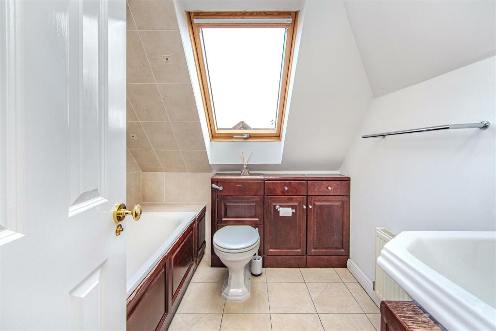 top floor bathroom.jpg