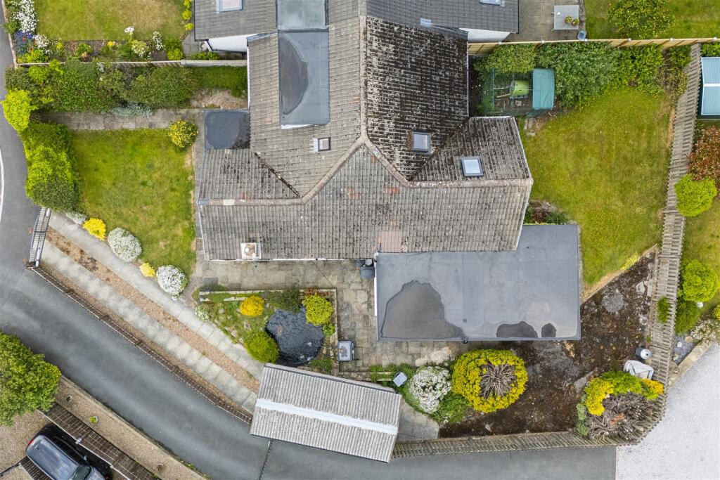 Bramleys Estate Agents - West Lodge Crescent - Ain