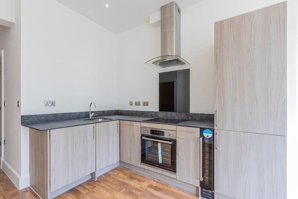 Fairoak Road 11, 1-5.jpg