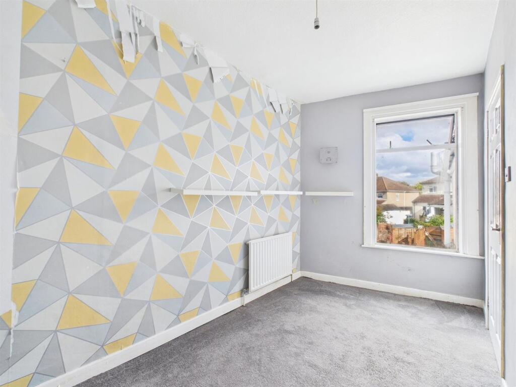 7 - Terraced House for Auction, Staple Hill.jpg