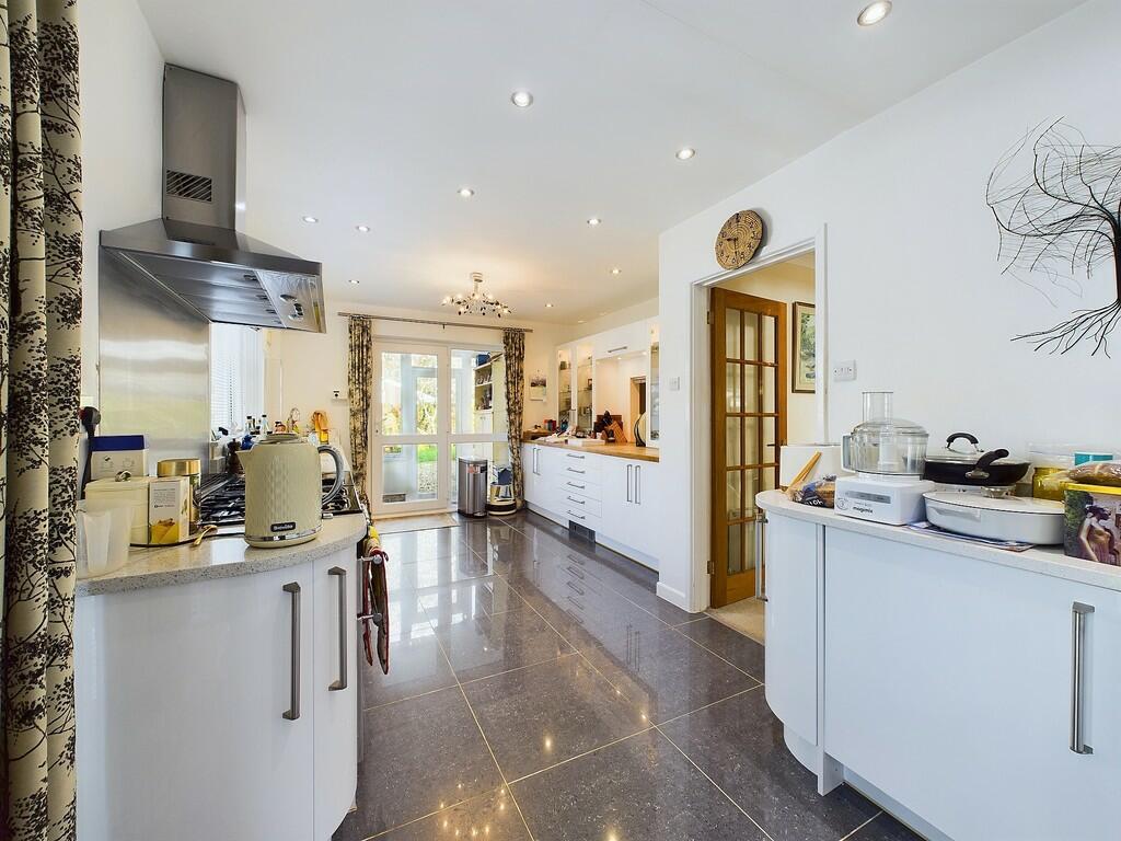 Kitchen b