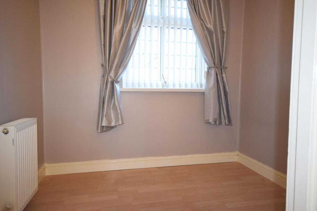 Single Bedroom (front)